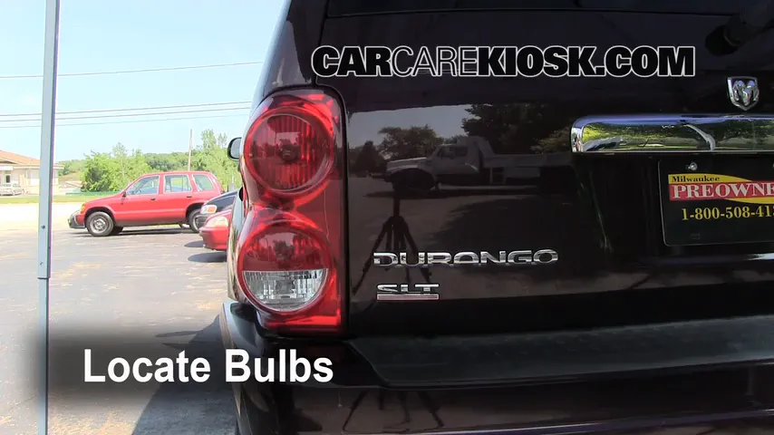 2004 Dodge Durango SLT 5.7L V8 Lights Turn Signal - Rear (replace bulb)
